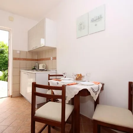Ivona 1 Apartment Novi Vinodolski